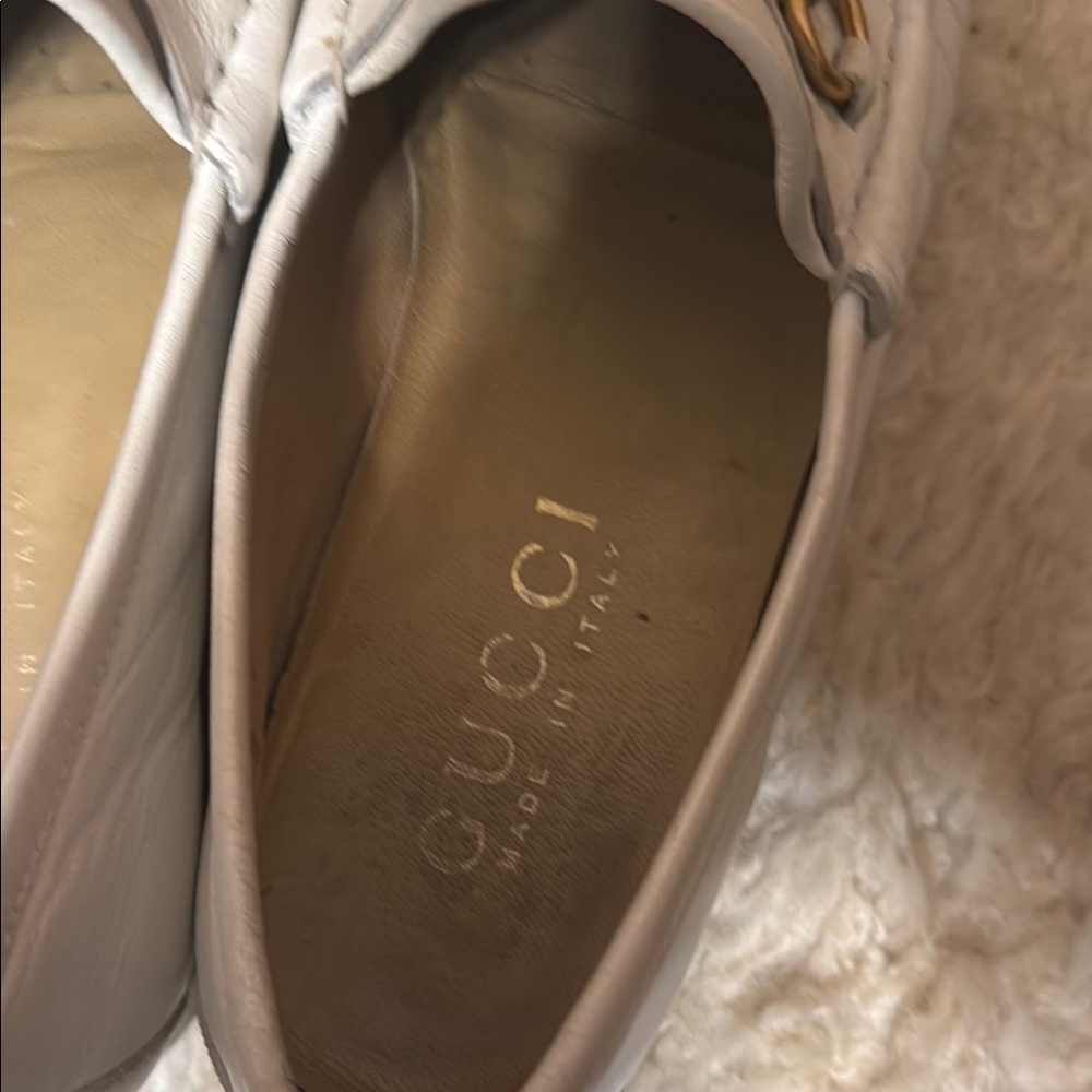 Gucci White Leather Loafers with Gold Horsebit - Picture 16 of 16